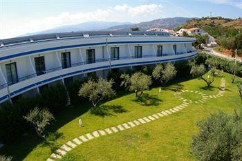 Hotel Club Cala Longa Montauro Bagian luar foto
