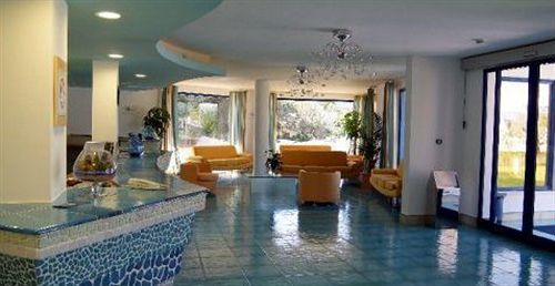 Hotel Club Cala Longa Montauro Bagian luar foto