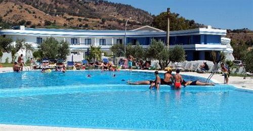 Hotel Club Cala Longa Montauro Bagian luar foto